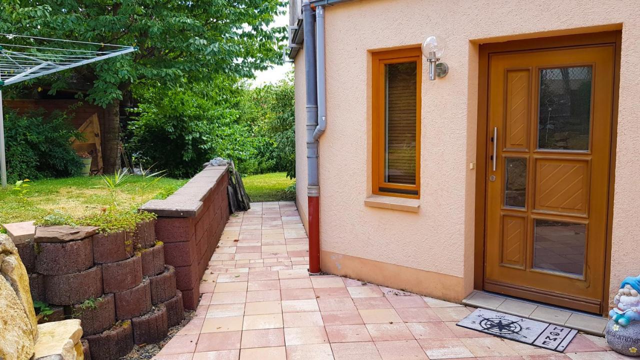Ferienwohnung Reuscher, Trier-Newel ภายนอก รูปภาพ